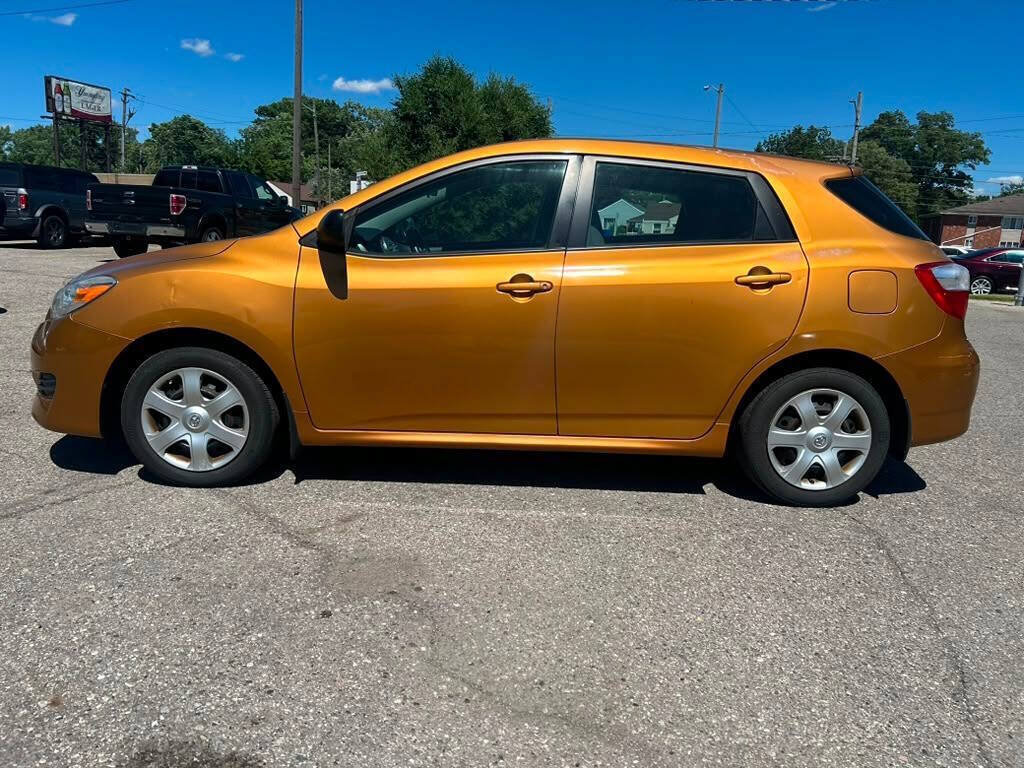 Used 2010 Toyota Matrix FWD image 8