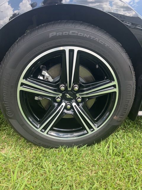 Used 2025 Ford Mustang Premium image 9