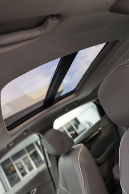 Used 2015 Chevrolet Impala LTZ FWD image 39