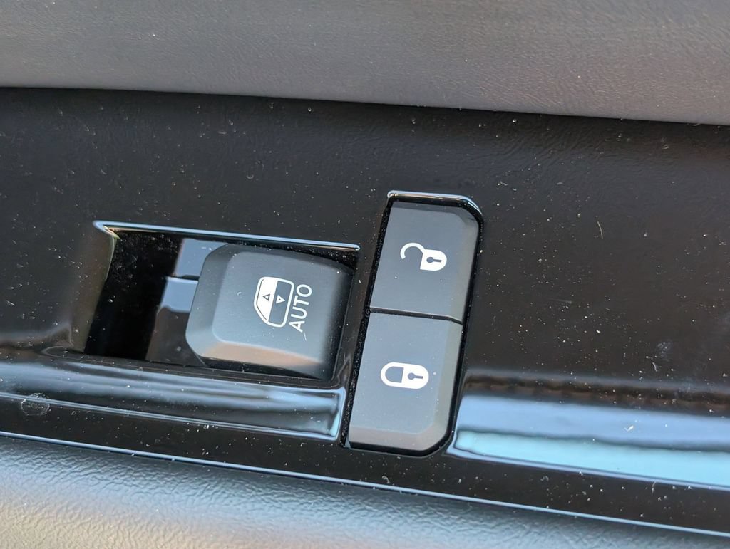 New 2026 Jeep Grand Wagoneer 4WD image 34