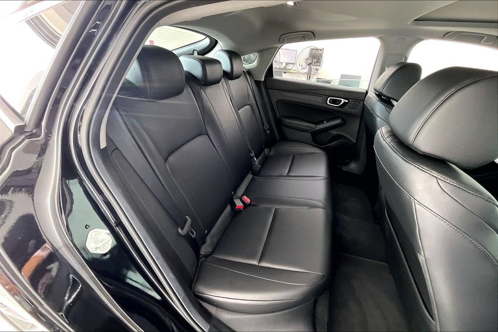Certified 2025 Acura Integra FWD image 33