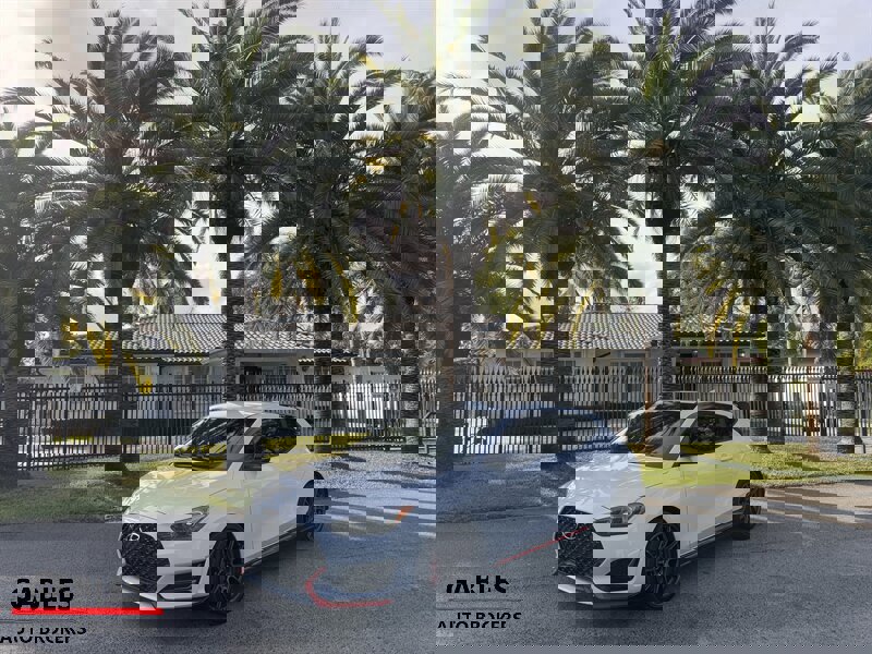 Used 2019 Hyundai Veloster N N image 2