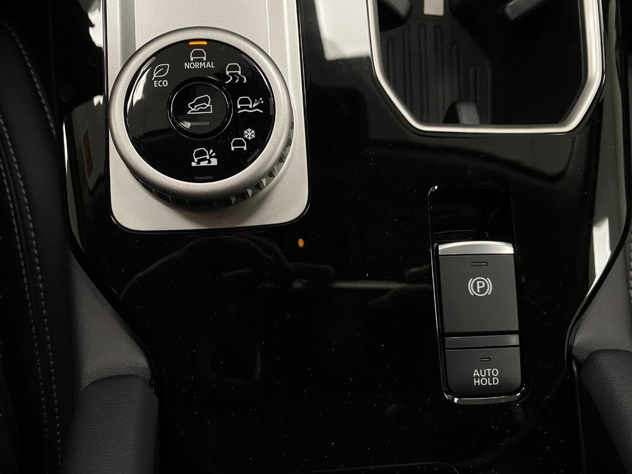 New 2026 Mitsubishi Outlander SEL image 28