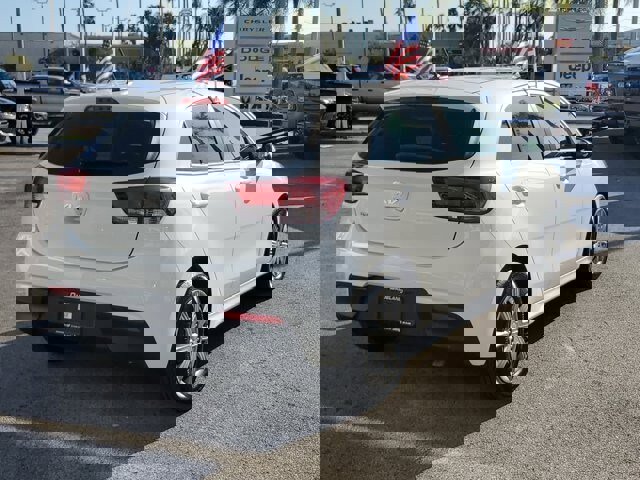 Used 2023 Kia Rio S image 7