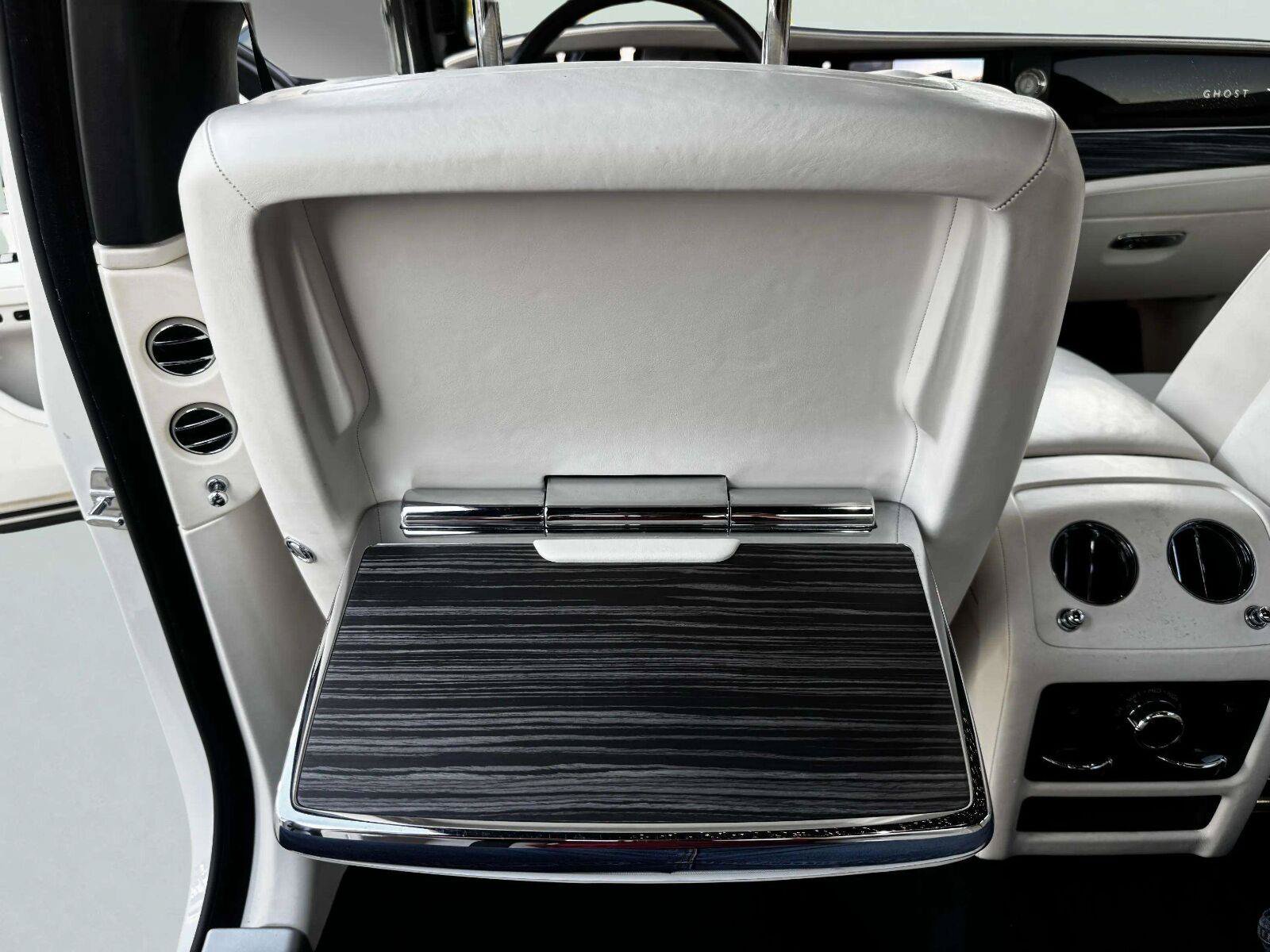 Used 2021 Rolls-Royce Ghost AWD/4WD image 35