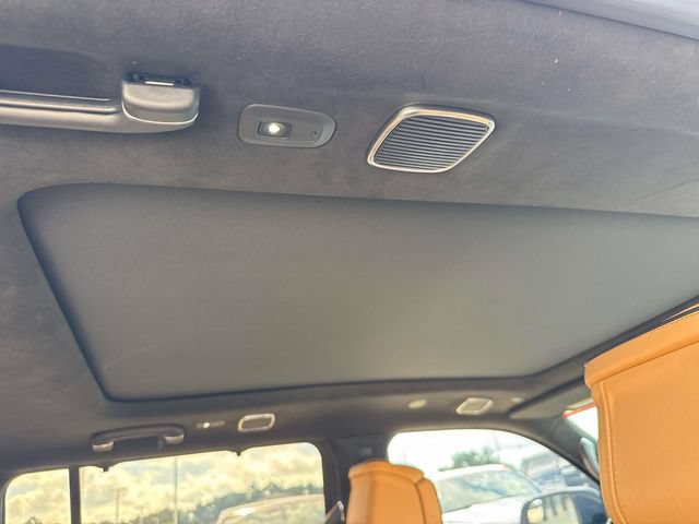 Used 2022 Jeep Grand Wagoneer Series III AWD/4WD image 14