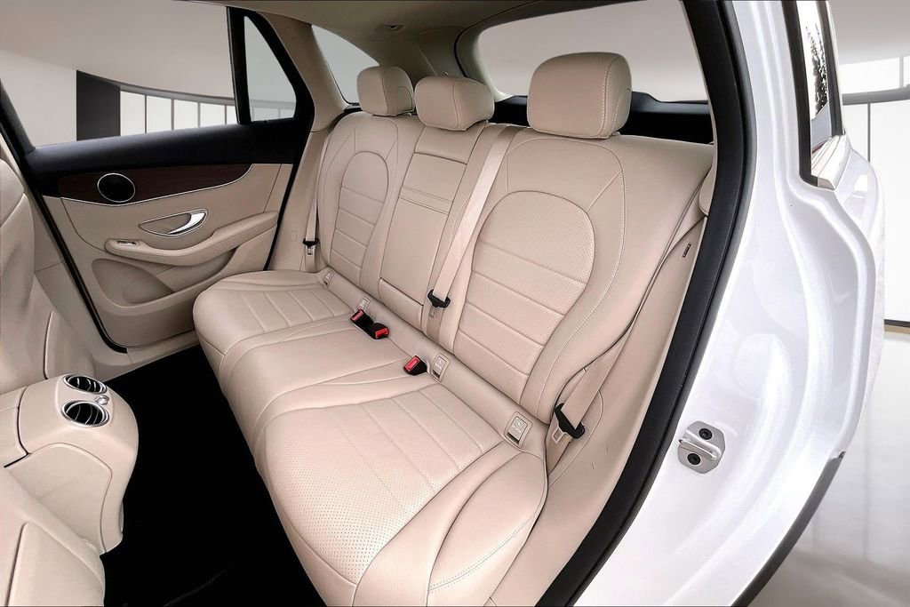 Used 2022 Mercedes-Benz GLC 300 4MATIC image 20