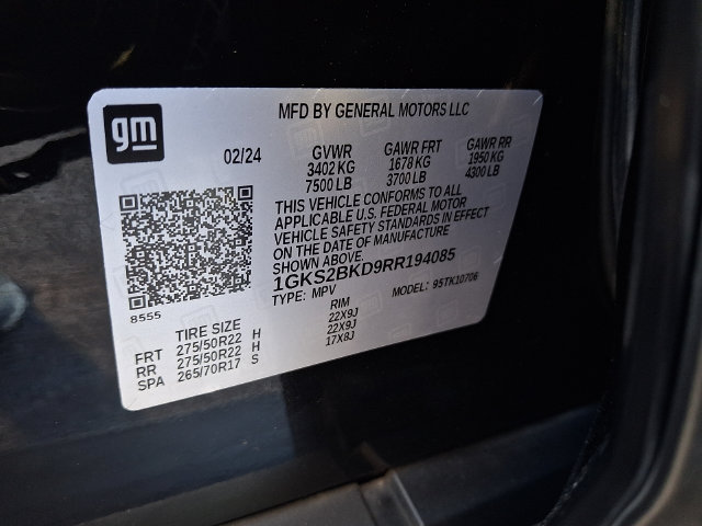 Certified 2024 GMC Yukon SLT w/ SLT Luxury Package AWD/4WD image 28