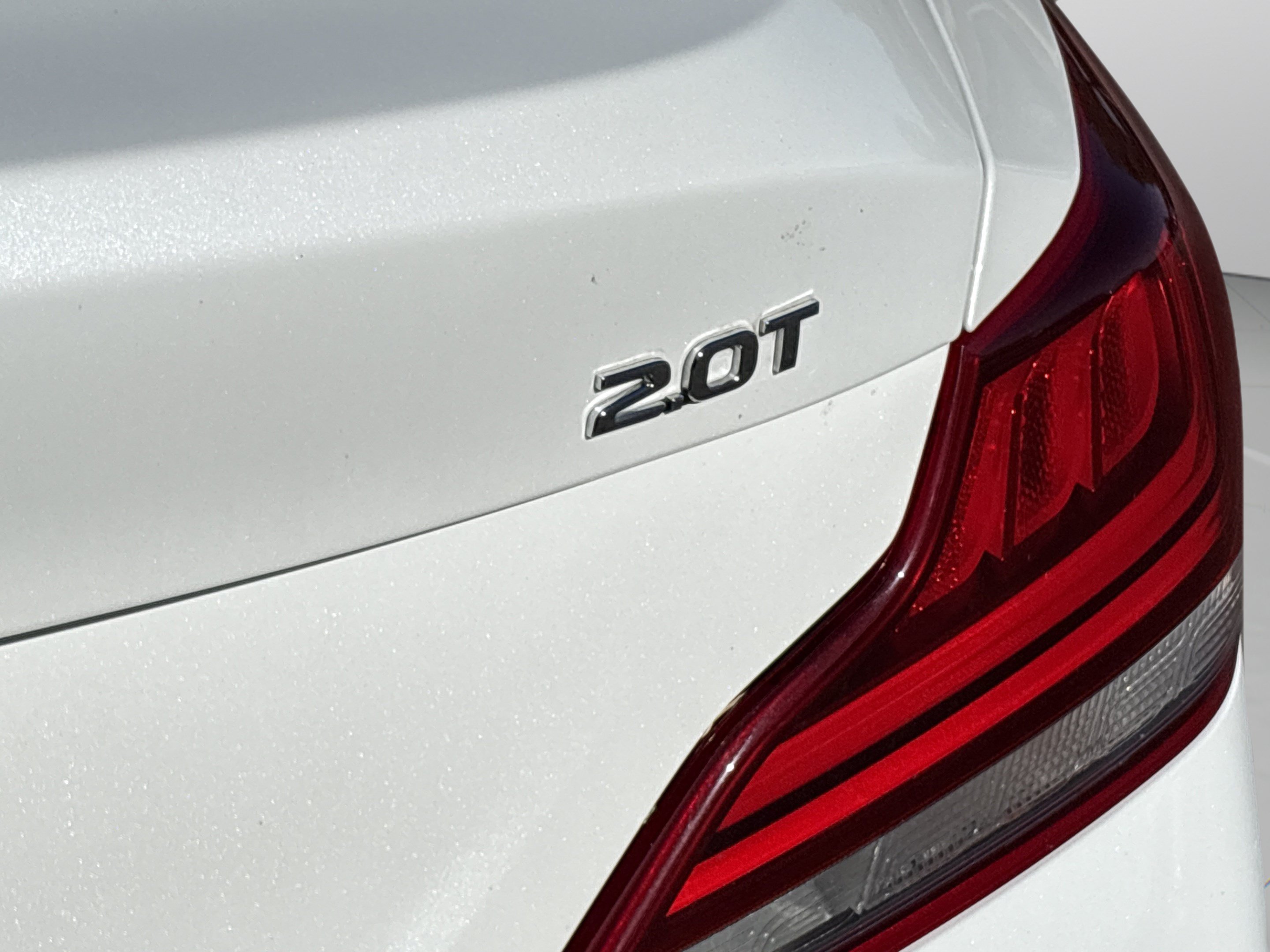 Used 2020 Genesis G70 2.0T RWD image 28