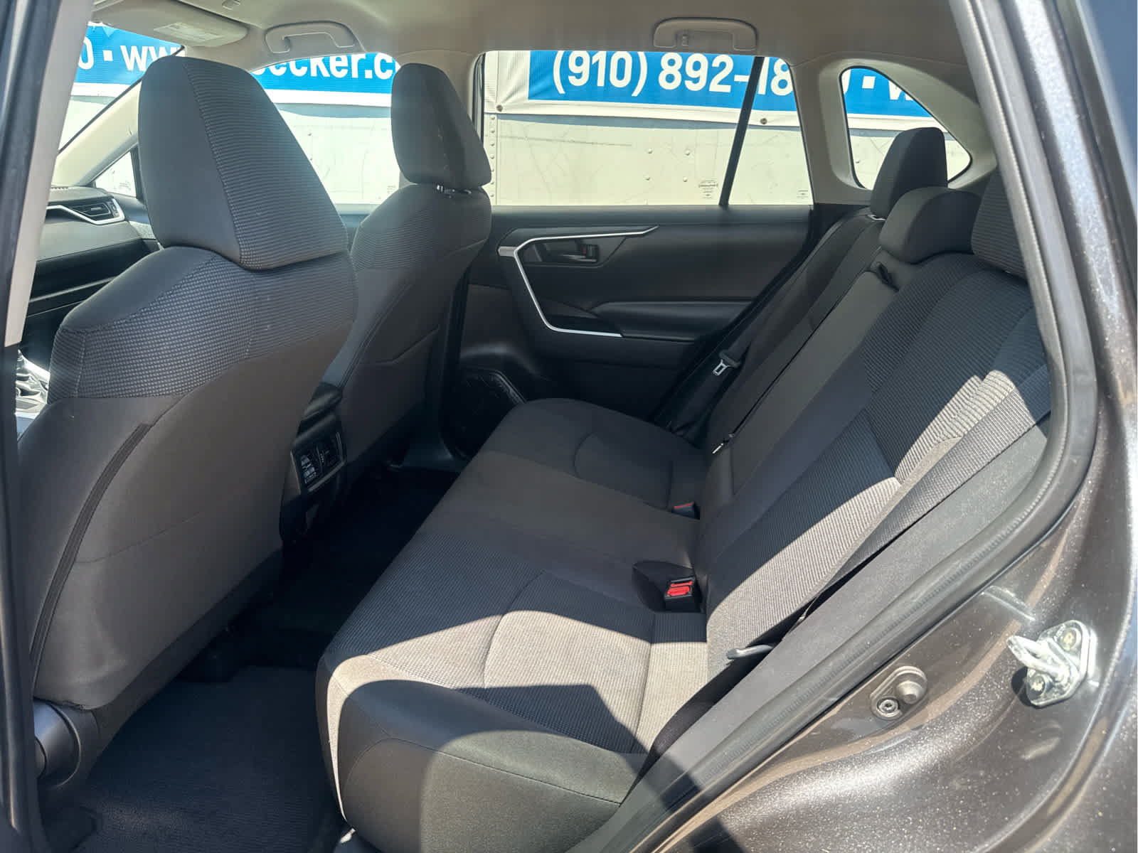 Used 2023 Toyota RAV4 LE FWD image 32