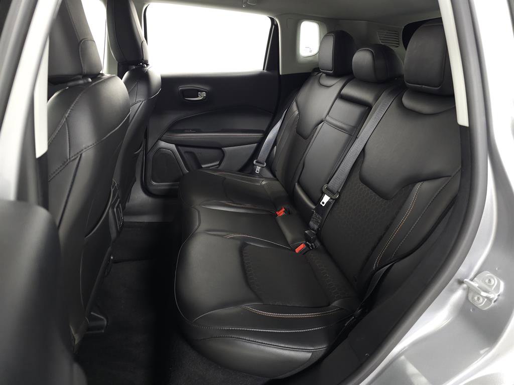 Used 2018 Jeep Compass Latitude w/ Popular Equipment Group image 27