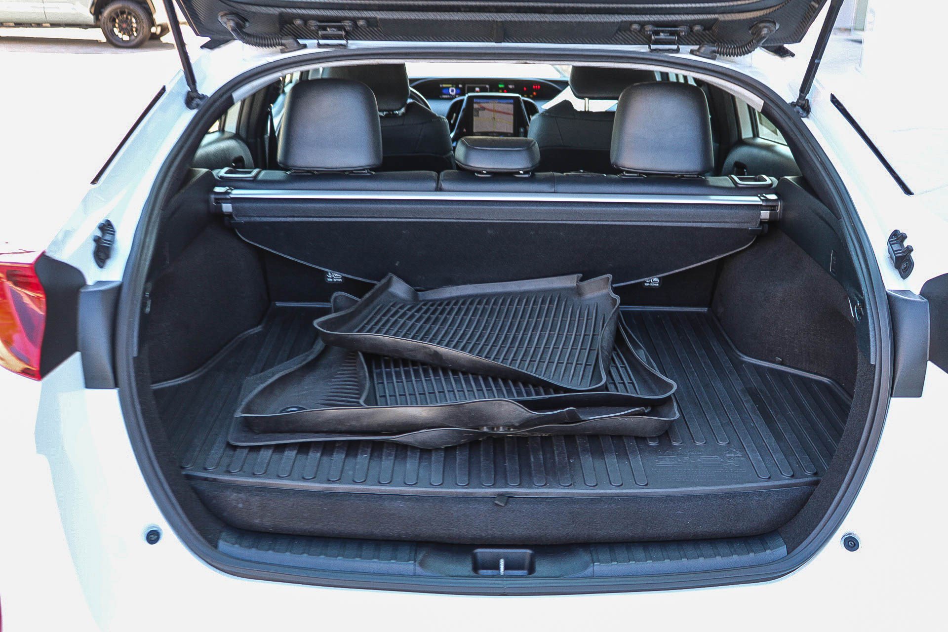 Certified 2021 Toyota Prius Prime Limited FWD image 27
