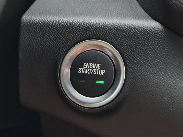 Used 2024 GMC Terrain SLE w/ Driver Convenience Package image 32