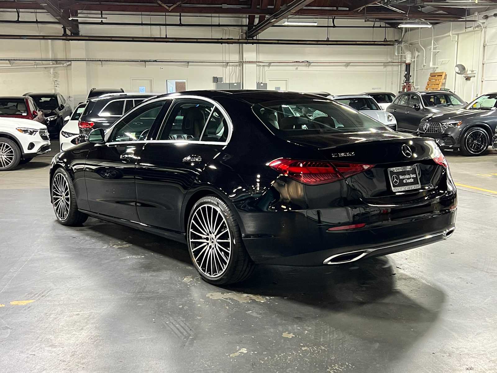 Used 2026 Mercedes-Benz C 300 4MATIC Sedan image 5