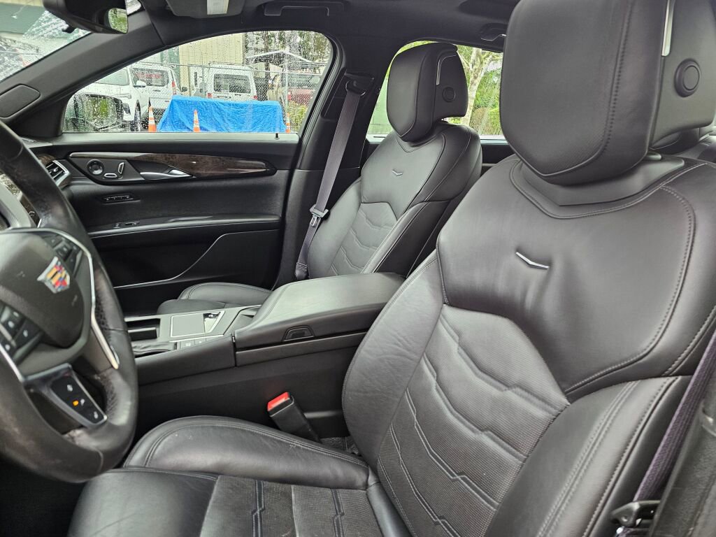 Used 2017 Cadillac CT6 Luxury image 25