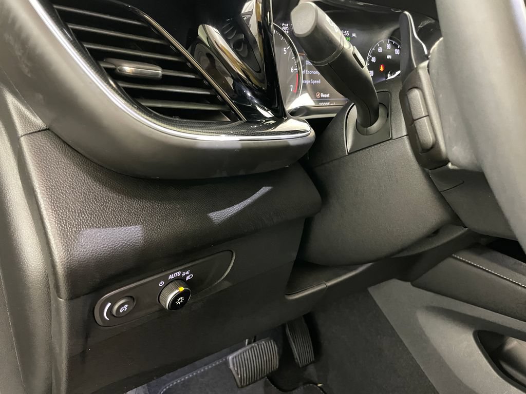 Used 2023 Buick Envision Essence AWD/4WD image 26