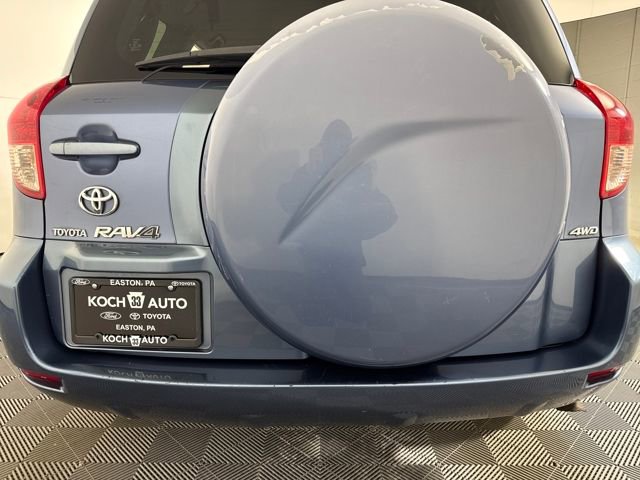 Used 2007 Toyota RAV4 4WD w/ 3rd Row image 17