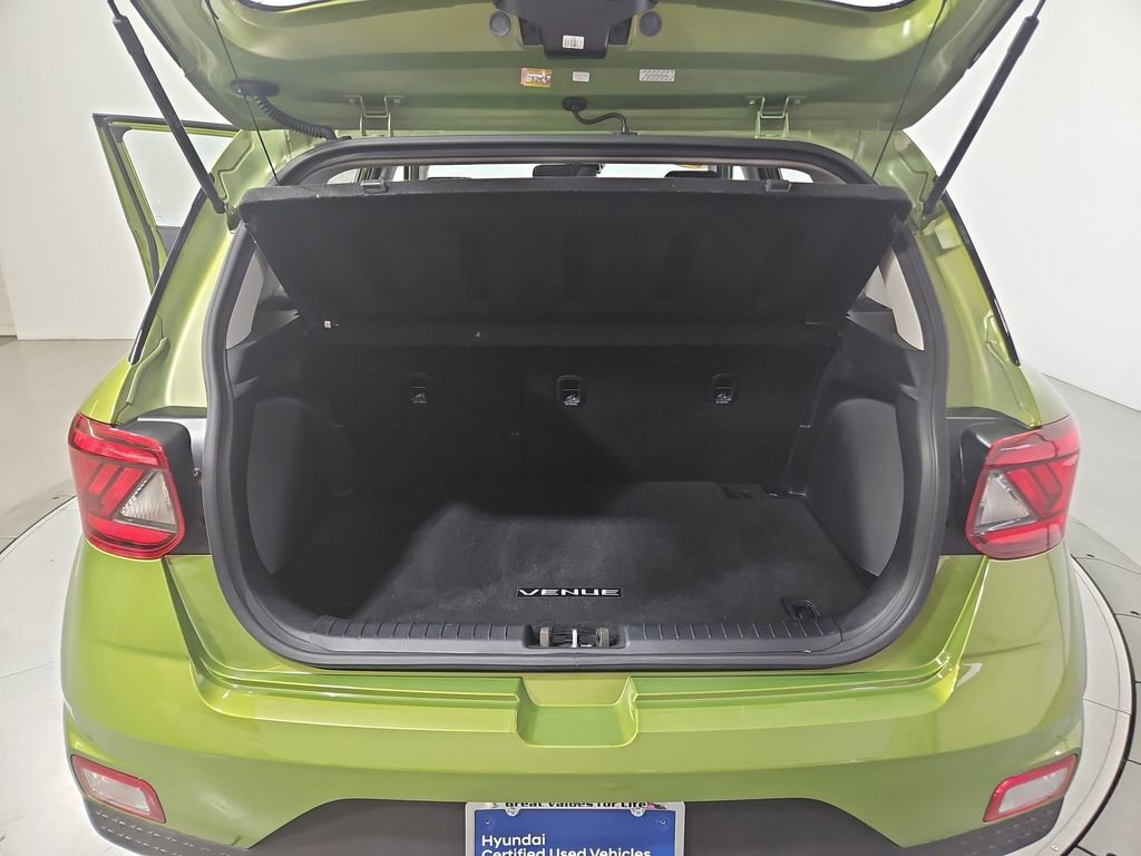 Certified 2023 Hyundai Venue SEL FWD image 22