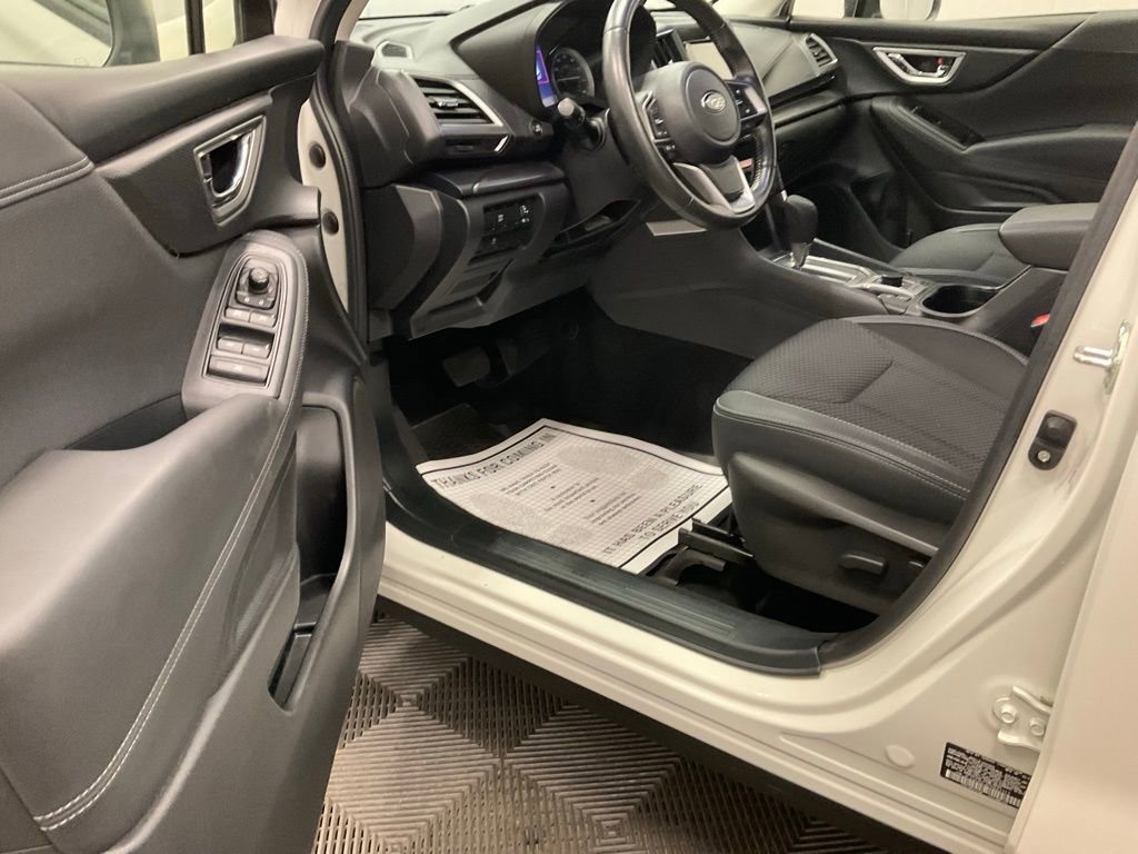 Used 2023 Subaru Forester Premium AWD/4WD image 4