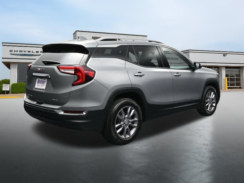 Used 2024 GMC Terrain SLT AWD/4WD image 5
