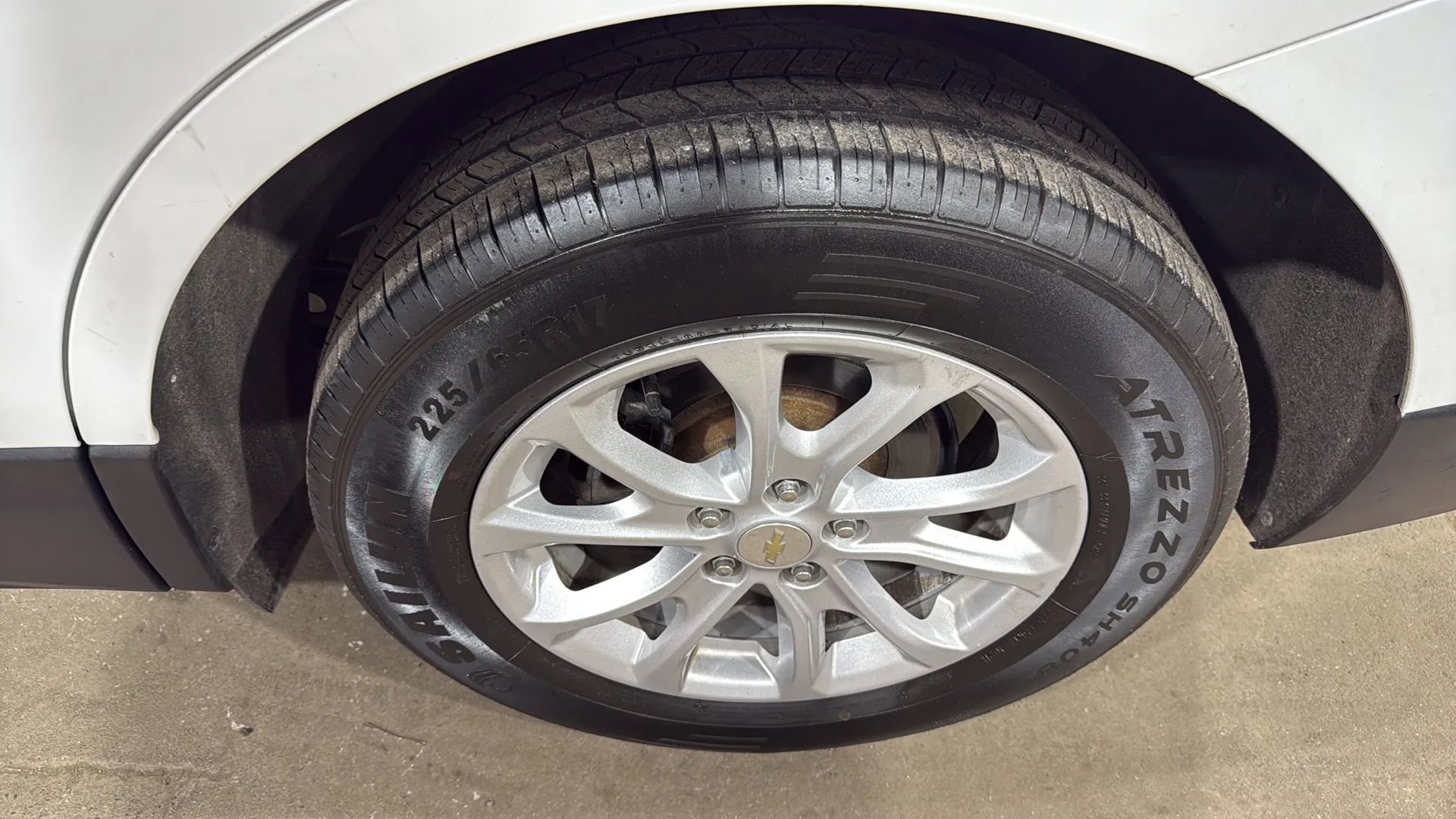 Used 2020 Chevrolet Equinox LS image 9