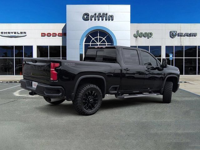 Used 2025 Chevrolet Silverado 2500 LTZ w/ LTZ Plus Package AWD/4WD image 4