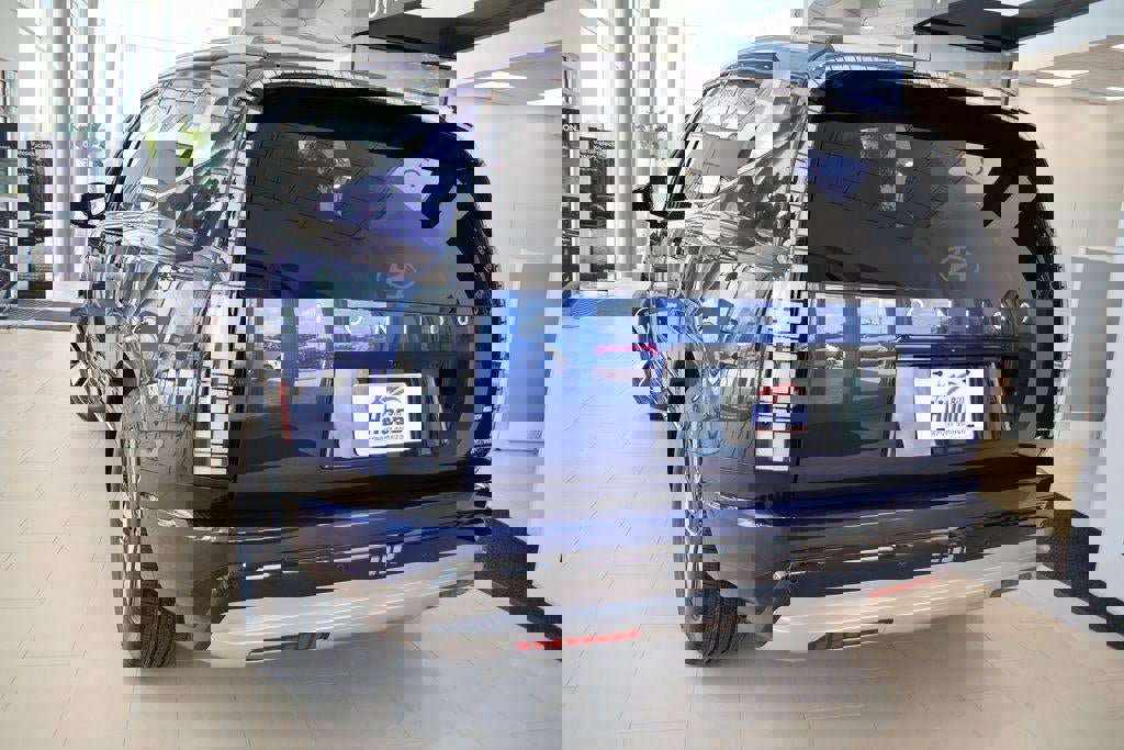 New 2026 Hyundai Ioniq 9 SEL image 2