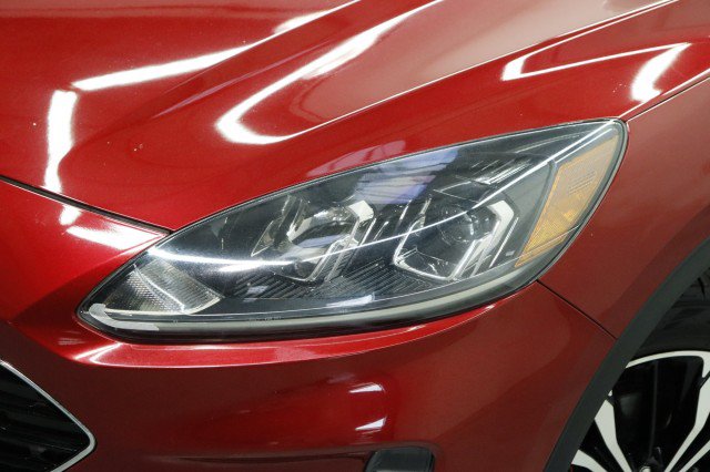 Used 2022 Ford Escape SEL w/ SEL Stealth AWD Package image 2