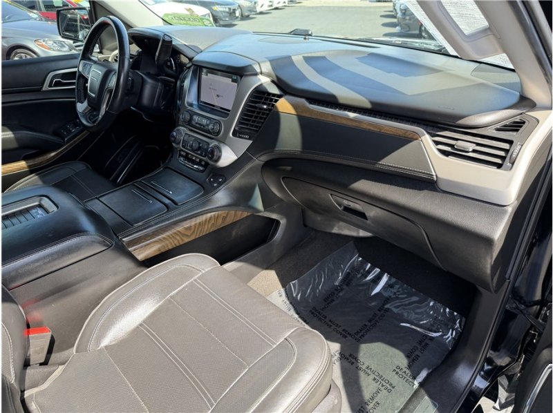 Used 2018 GMC Yukon XL Denali w/ Denali Ultimate Package image 39