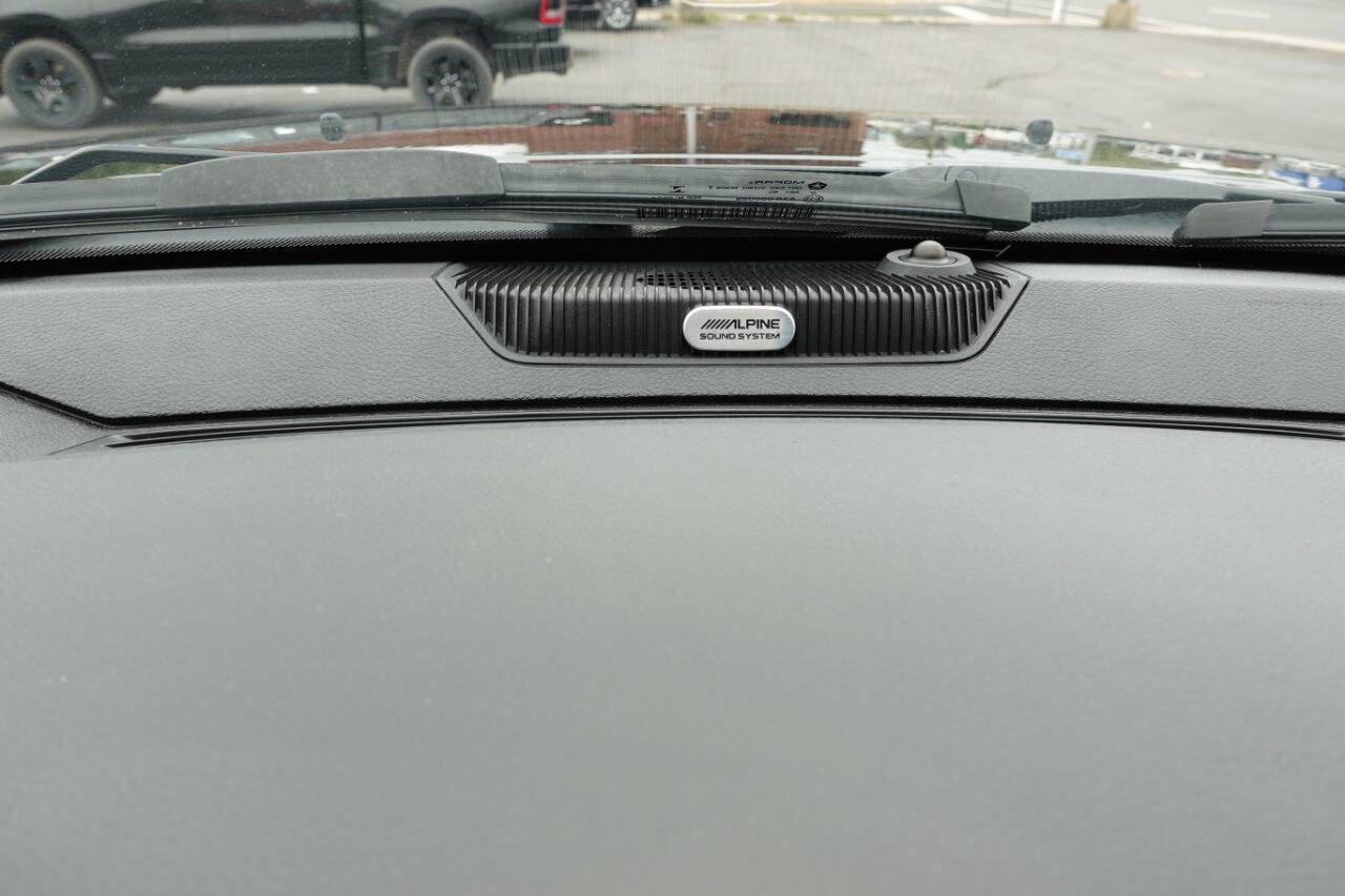 Used 2023 RAM 1500 Classic SLT w/ Electronics Convenience Group AWD/4WD image 43