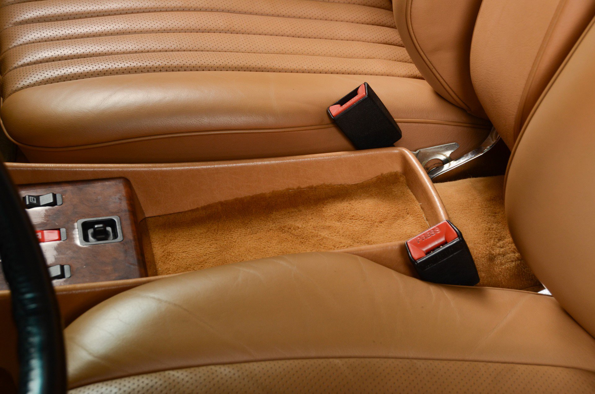 Used 1987 Mercedes-Benz 560 SL image 26