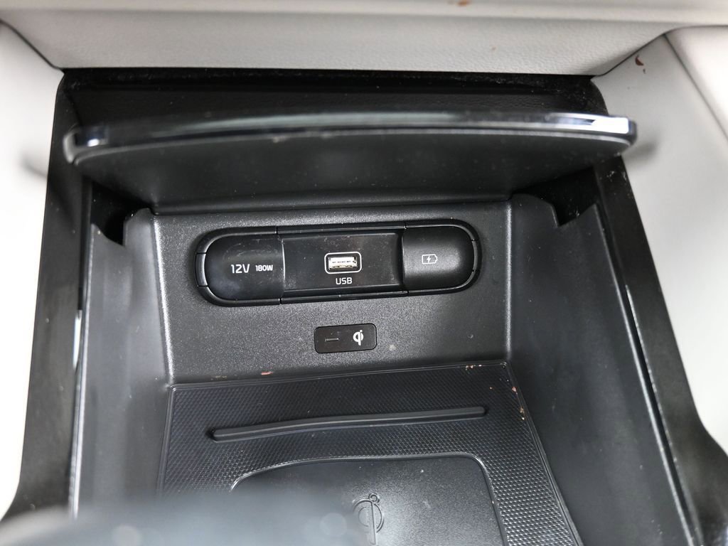 Used 2022 Kia Telluride EX w/ EX Premium Package image 28