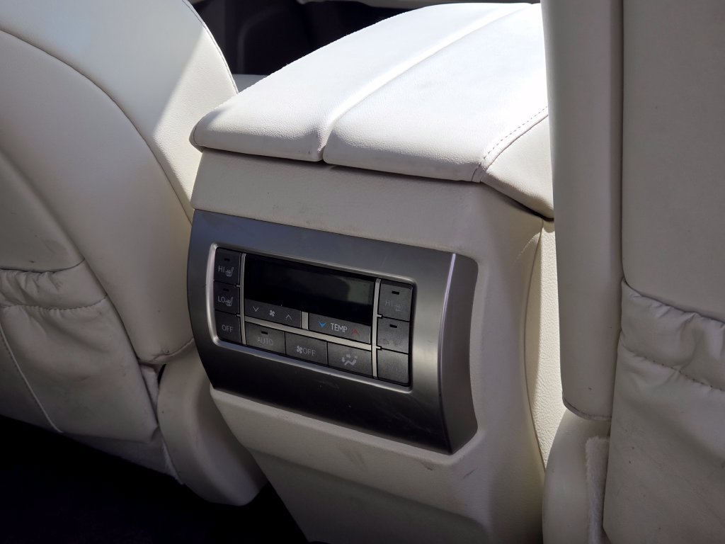 Used 2018 Lexus GX 460 Premium w/ Premium Package AWD/4WD image 16