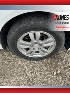 Used 2016 Chevrolet Sonic LT image 15