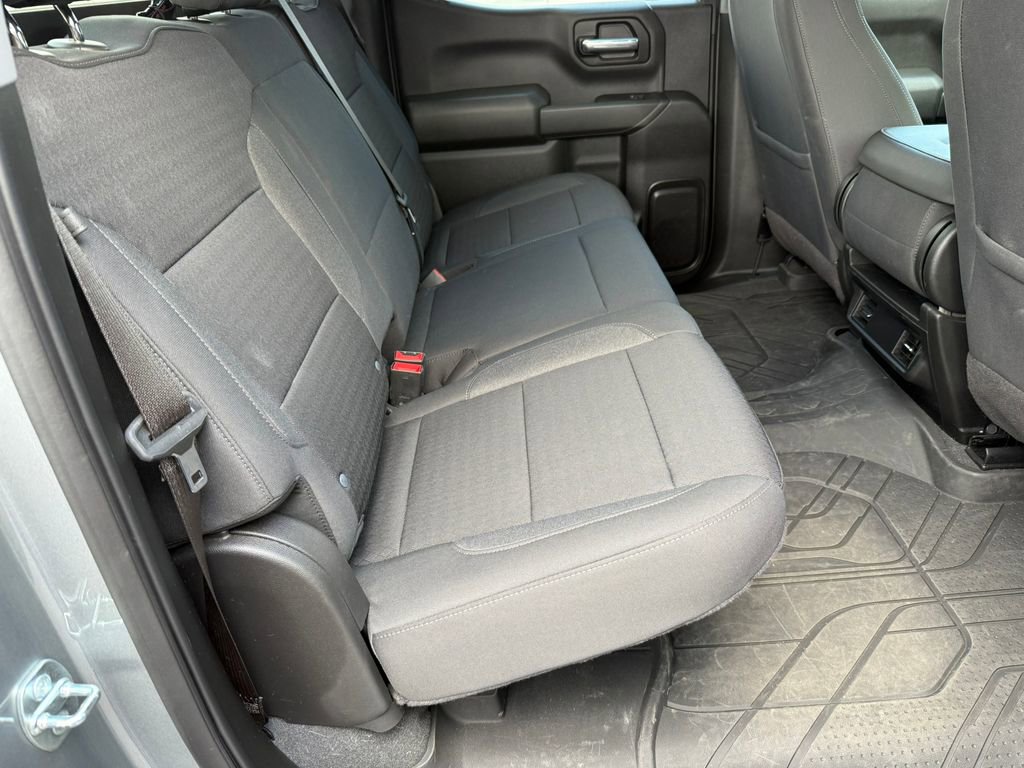 Used 2023 Chevrolet Silverado 1500 Custom w/ LPO, Dark Essentials Package RWD image 5