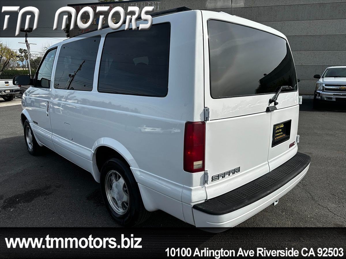 Used 2000 GMC Safari Passenger w/ Sle Marketing Option Pkg 2 RWD image 4