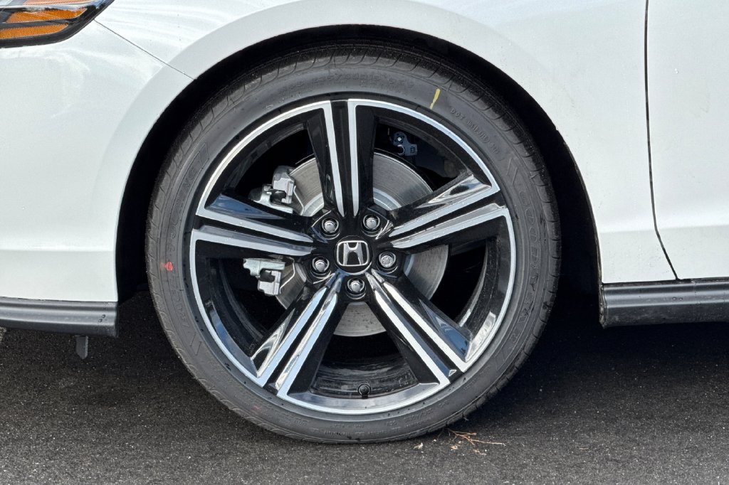 New 2026 Honda Accord Sport image 30