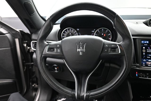 Used 2022 Maserati Levante GT AWD/4WD image 12
