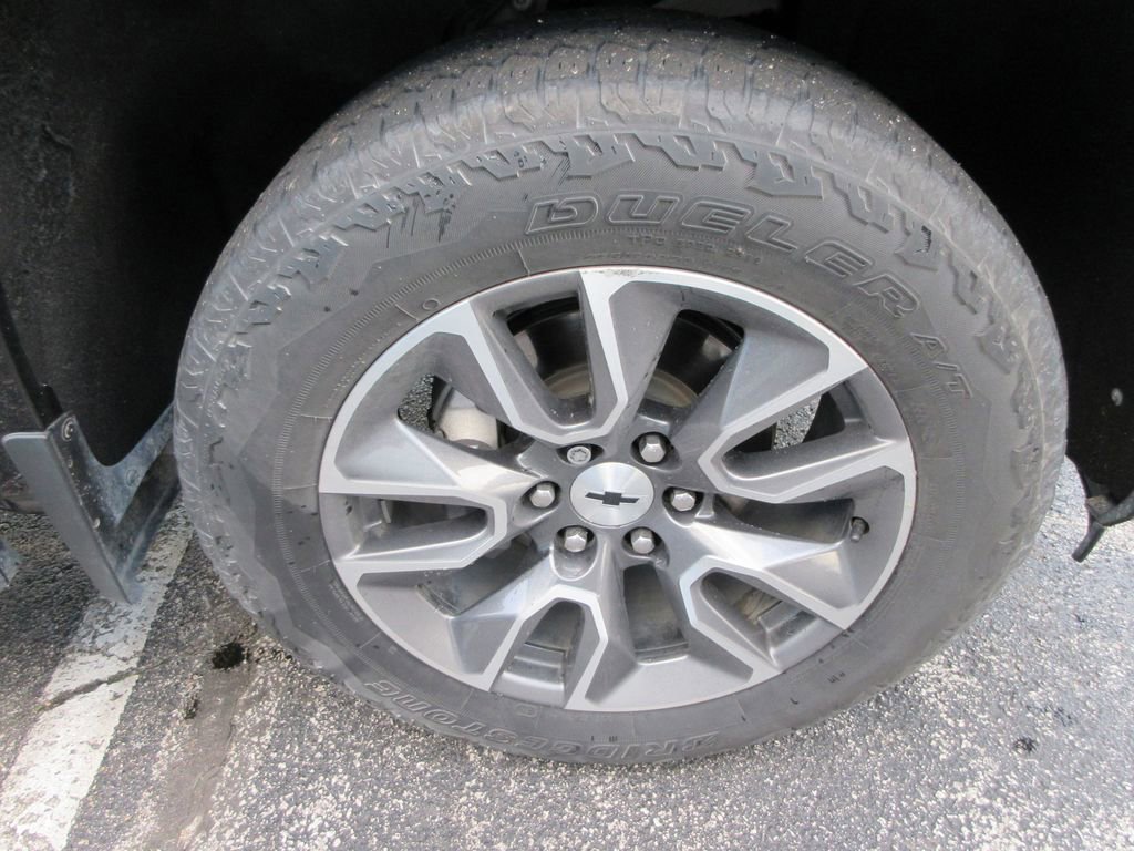 Certified 2021 Chevrolet Silverado 1500 RST AWD/4WD image 9