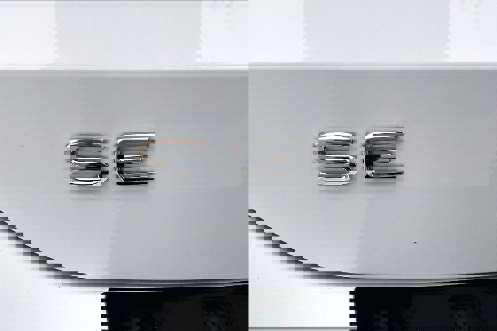 Certified 2025 Volkswagen Taos SE w/ Panoramic Sunroof Package image 7