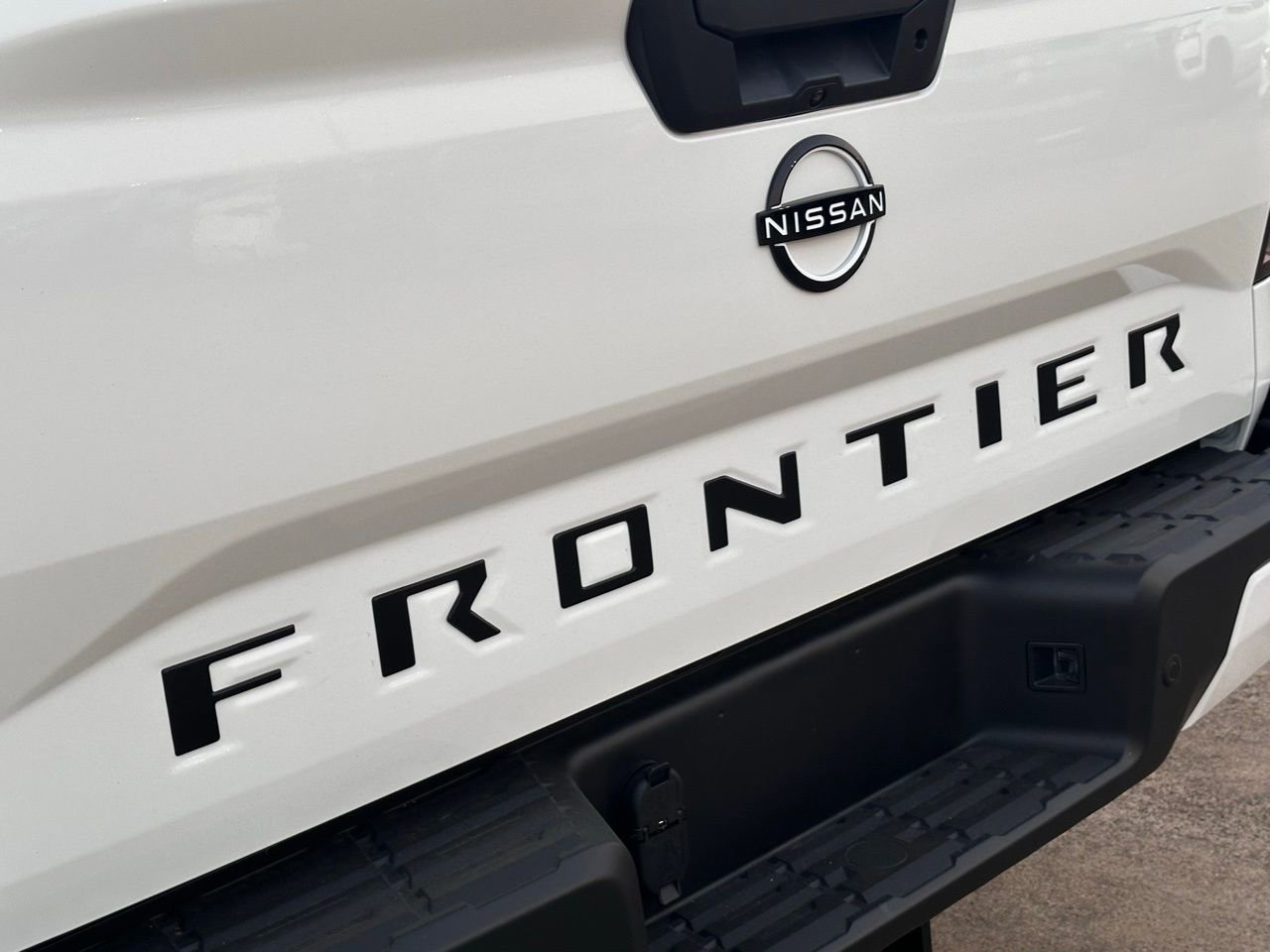 New 2026 Nissan Frontier SV w/ Tow Package image 7