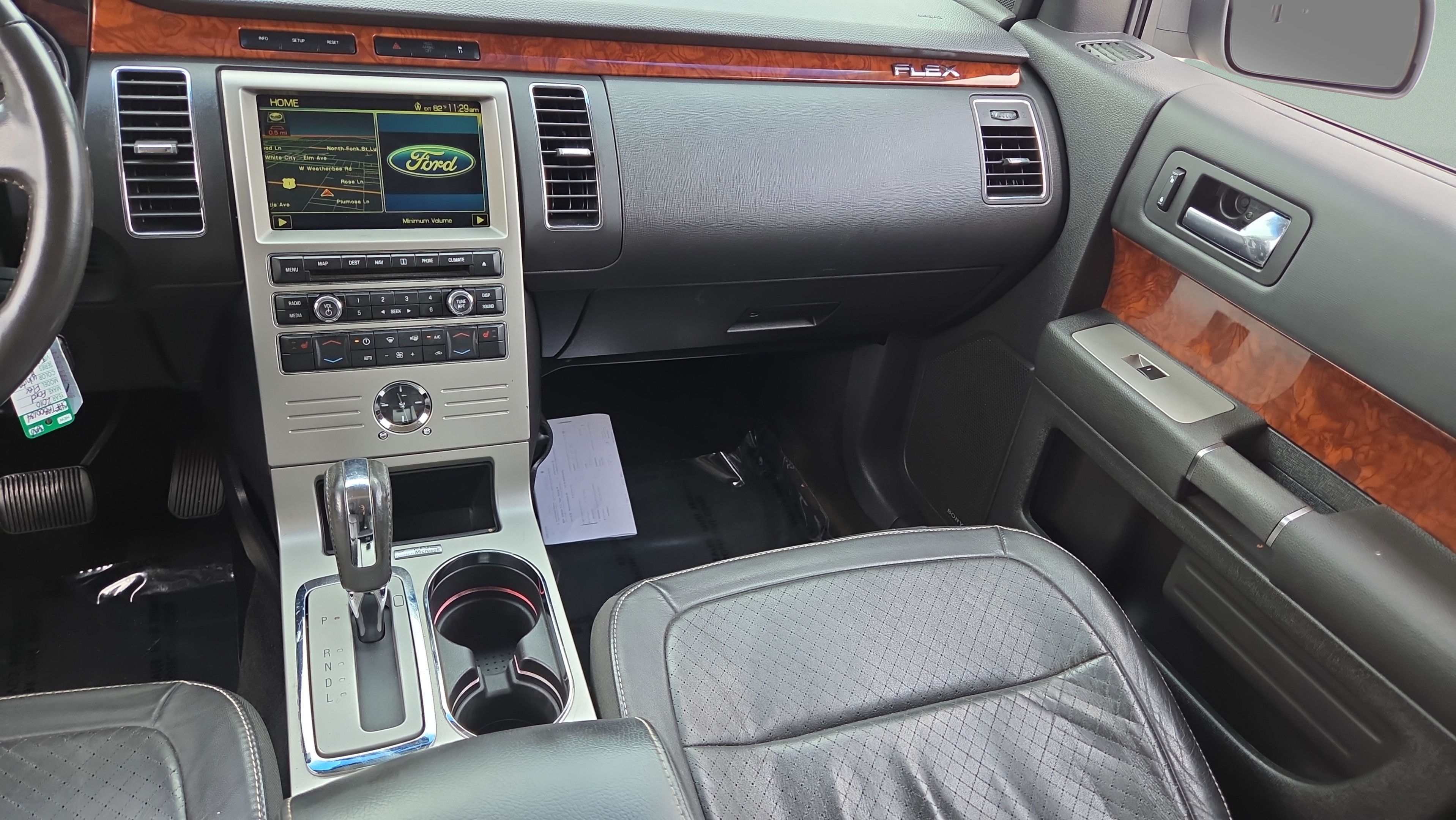 Used 2010 Ford Flex Limited FWD image 14