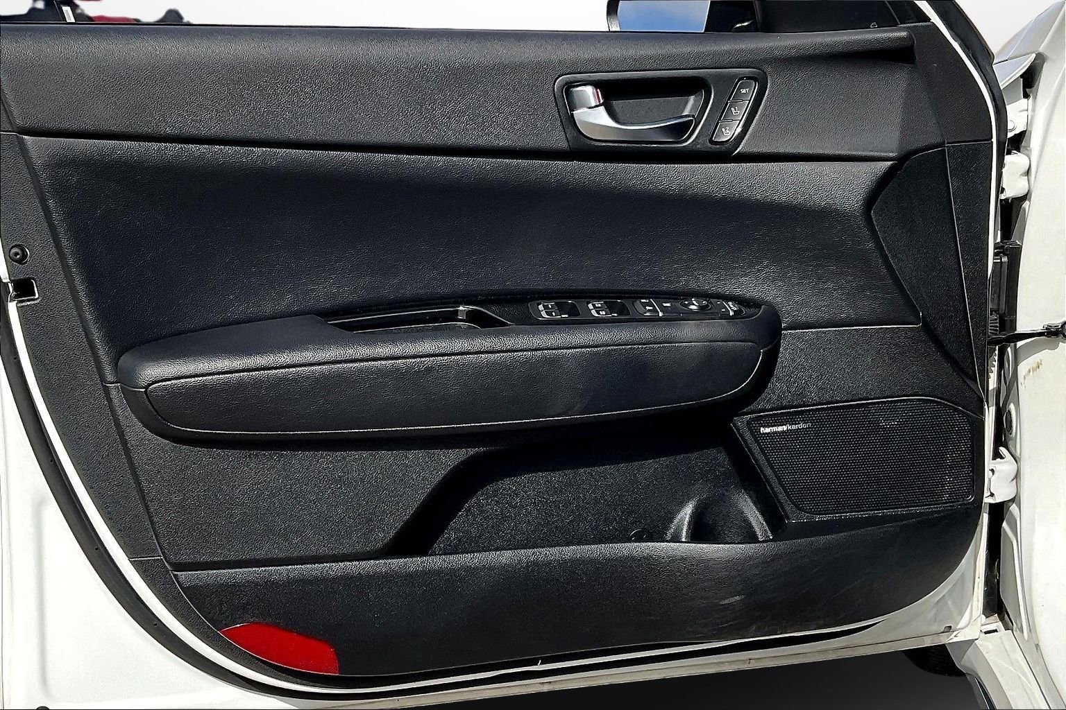 Used 2017 Kia Optima EX image 25