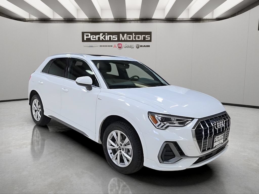 Used 2025 Audi Q3 2.0T Premium AWD/4WD image 8