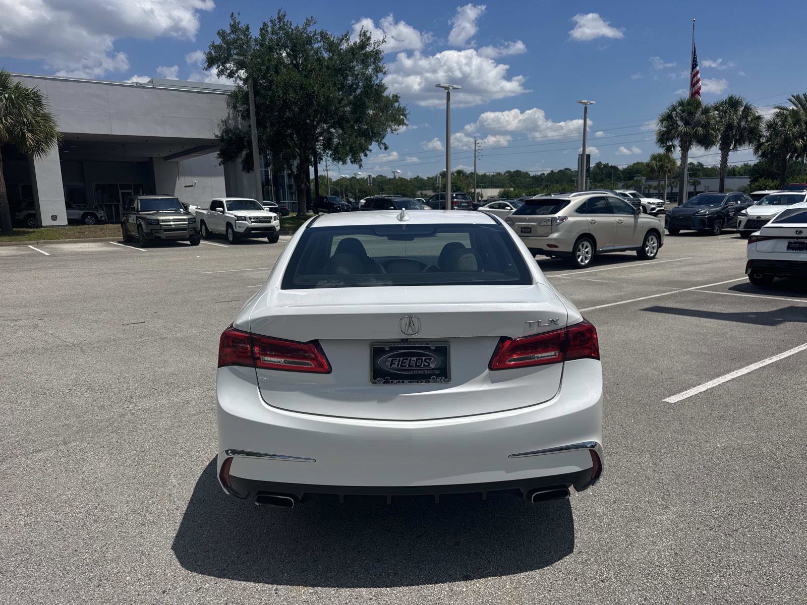 Used 2018 Acura TLX V6 FWD image 4