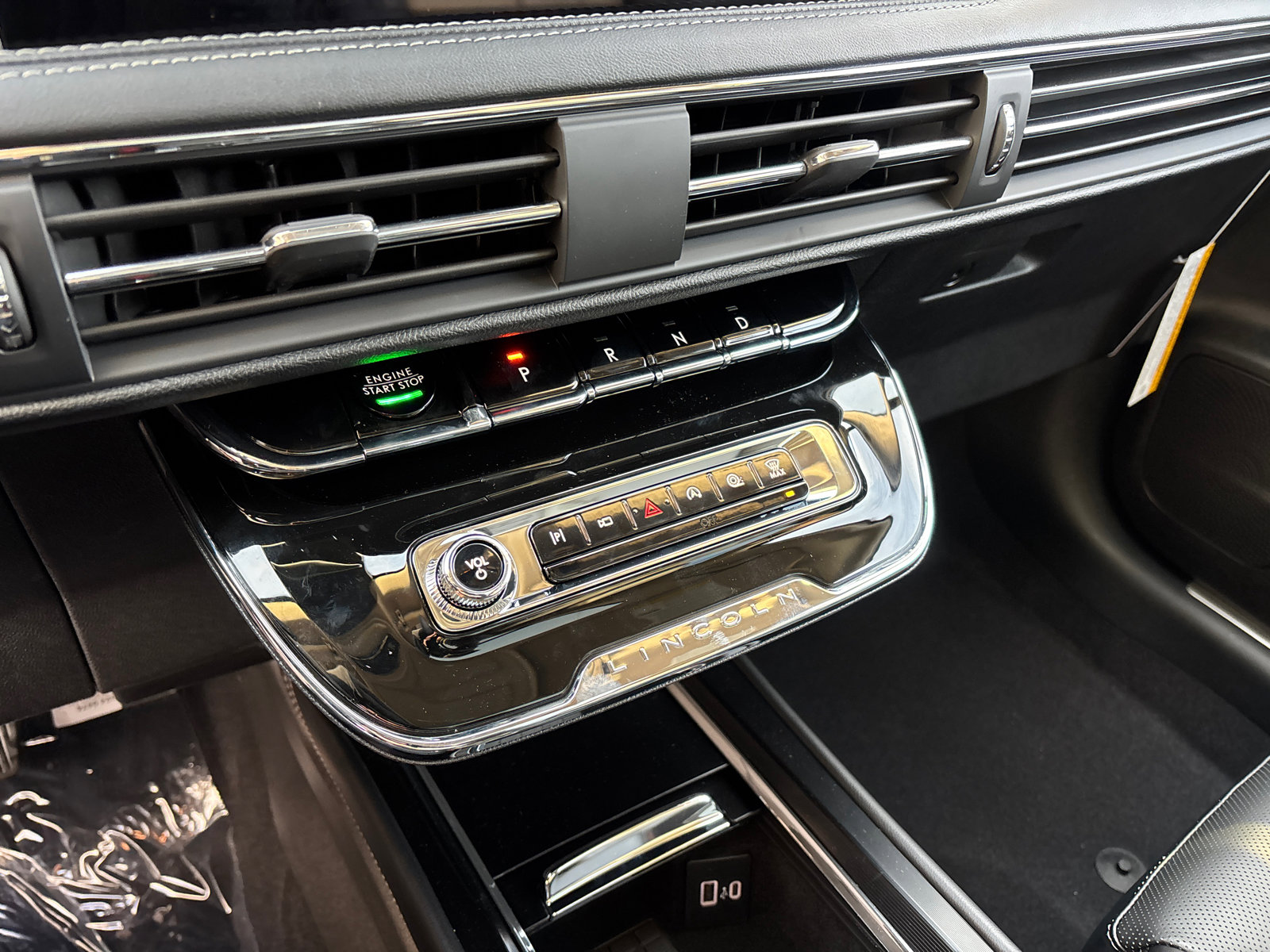 New 2026 Lincoln Corsair Premiere image 22