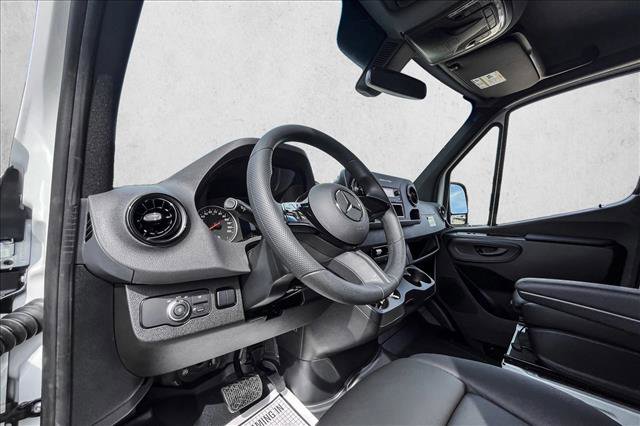 Used 2026 Mercedes-Benz Sprinter 2500 image 11