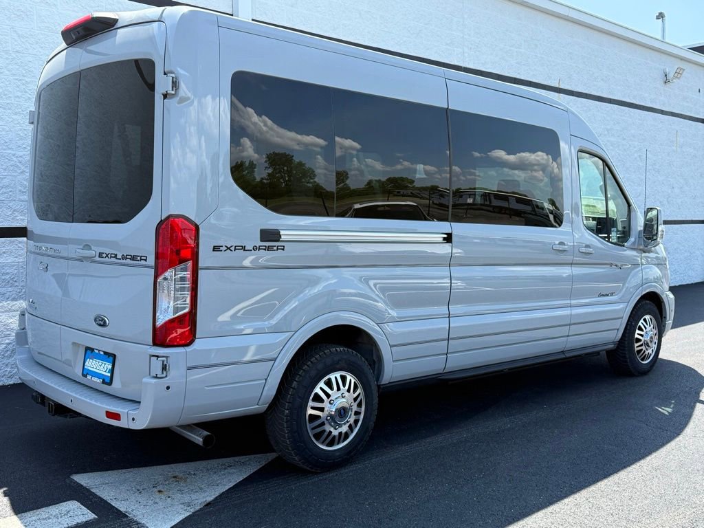 New 2025 Ford Transit 250 148 Medium Roof Extended AWD image 4