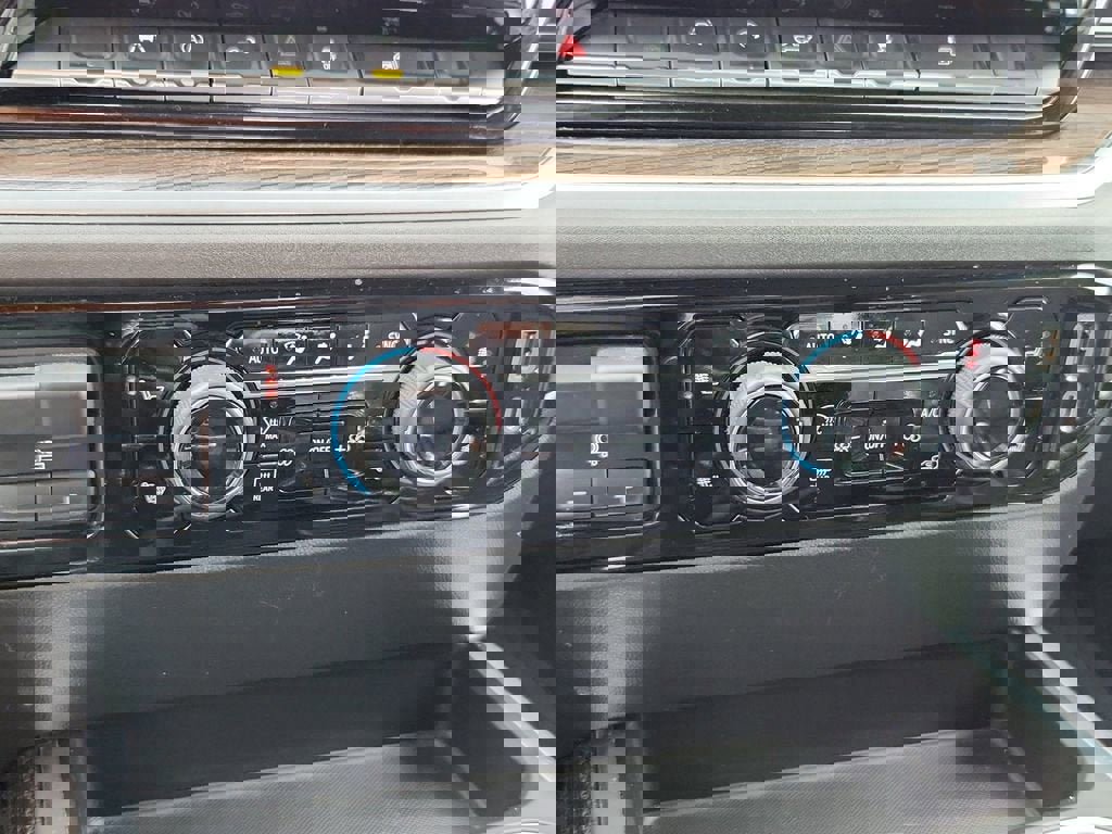 Used 2023 Chevrolet Silverado 1500 LT w/ Protection Package image 28