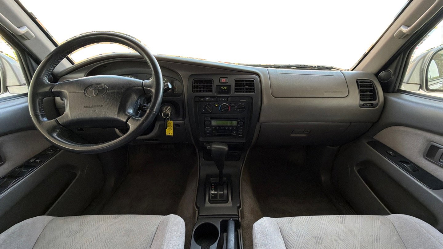 Used 2002 Toyota 4Runner SR5 image 18